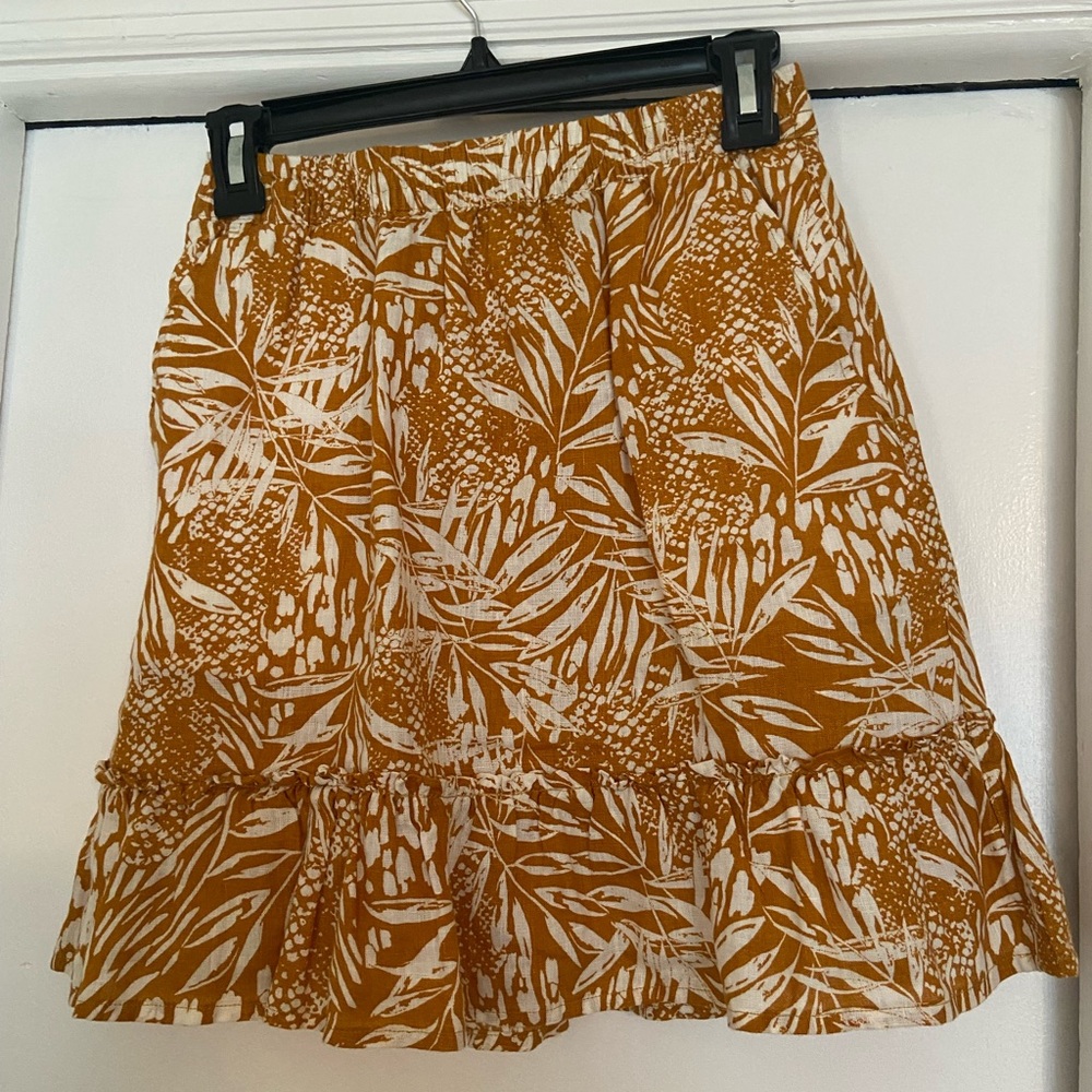 Linen Flowy skirt